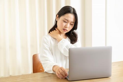 肩こり イメージ