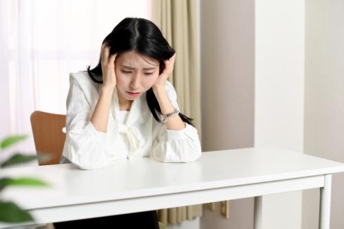 頭痛 イメージ